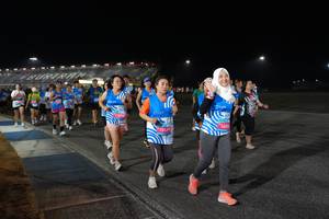 BIB: 108, 15072, 1553, 140
                            <button type="button" onclick="openModal(22824037)" class="btn btn-primary btn-sm float-right btn-popup" data-toggle="modal" data-target=".modal-high-quality">
                        <i class="fas fa-shopping-cart"></i> Add to Cart
                    </button>
                                            <button type="button" onclick="isThisMe(22824037, true)" class="btn btn-success btn-sm float-right btn-popup btn-isme hidden" data-toggle="tooltip" data-placement="bottom" title="นี่คือรูปของคุณใช่ไหม คลิกที่นี่เพื่อเอาเข้าอัลบั้ม">
                        <i class="fas fa-plus"></i> Add to album
                    </button>
                    <button type="button" onclick="isThisMe(22824037, false)" class="btn btn-warning btn-sm float-right btn-popup btn-isnotme hidden">
                        <i class="fas fa-ban"></i> Remove from album
                    </button>